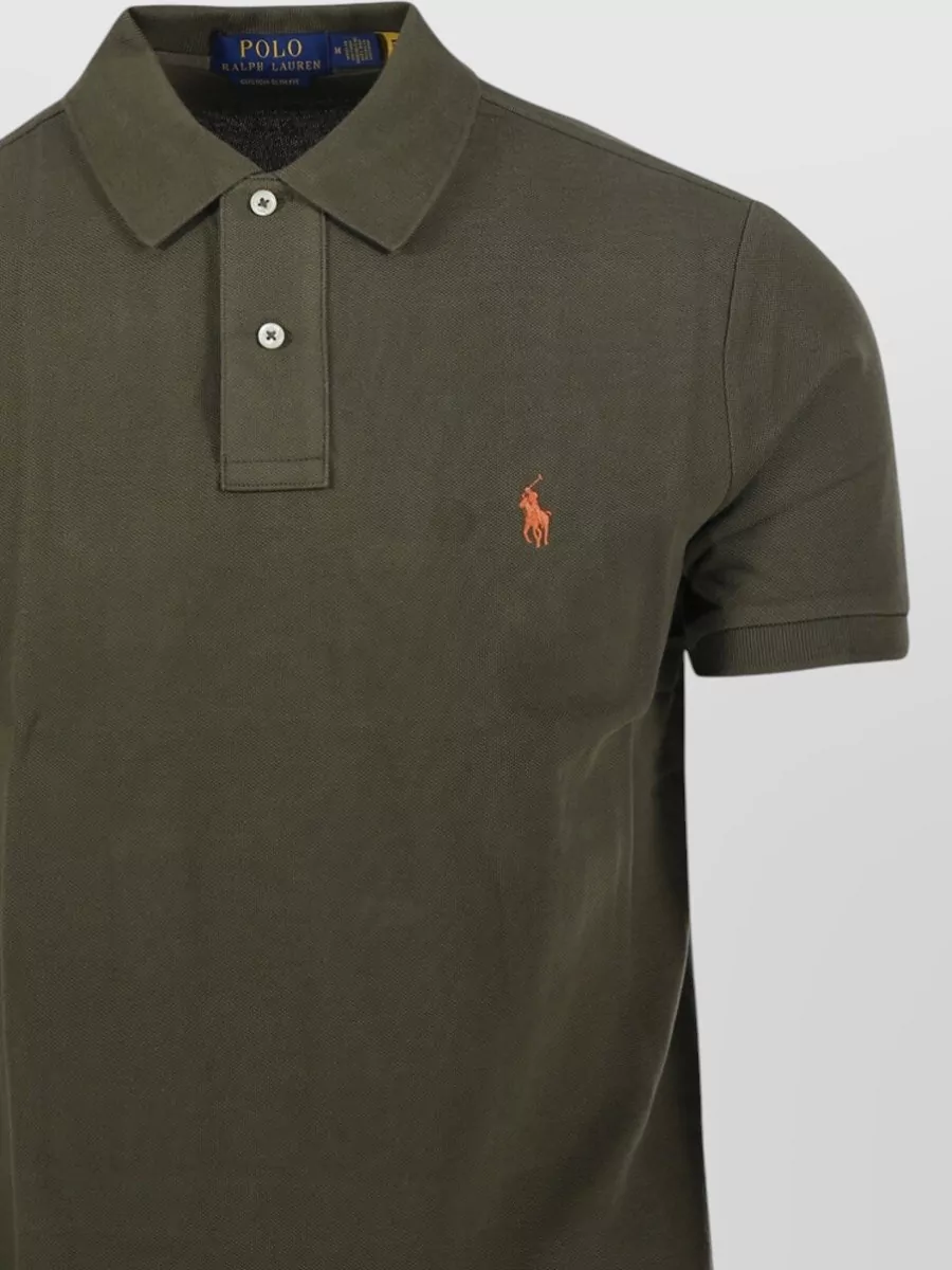Ralph Lauren Short Sleeve Polo Shirt Featuring Collar