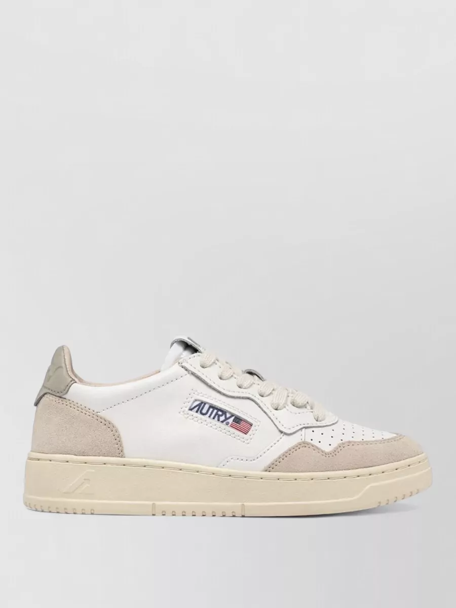 Autry Leather Medalist Low-Top Sneakers
