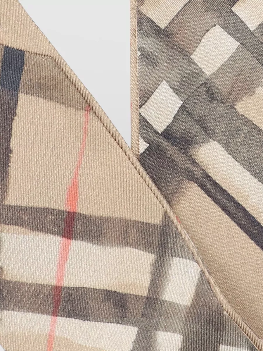 Burberry Signature Pattern Rectangular Lightweight Soft Scarf
