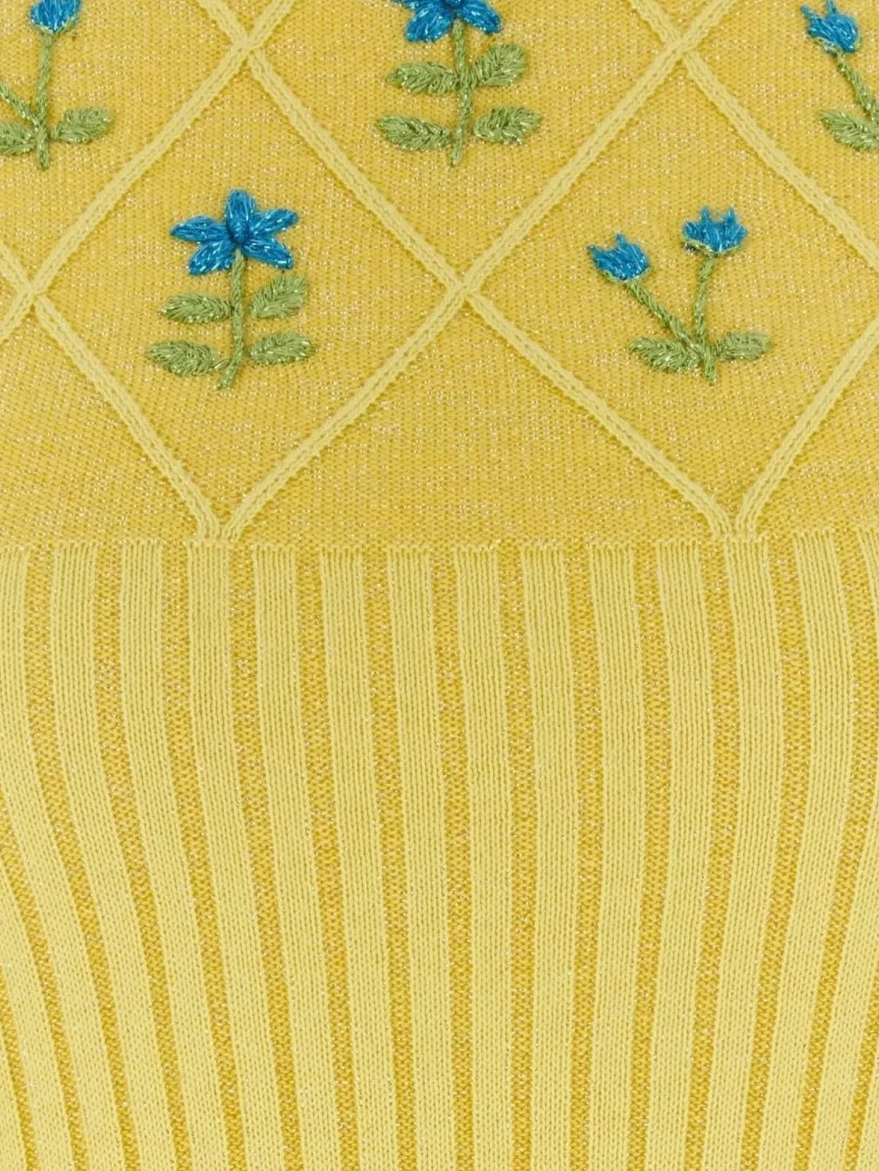 Cormio Floral Embroidery Zolfo Diamond Sweater