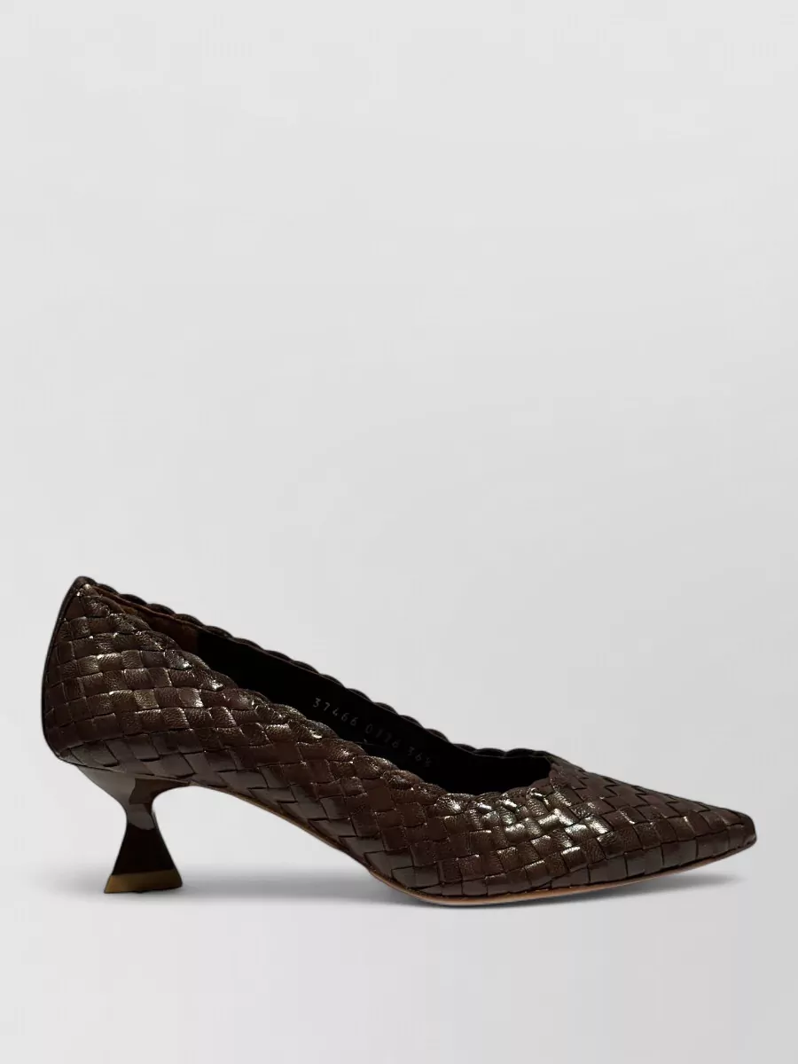 La Rose Leather Pumps