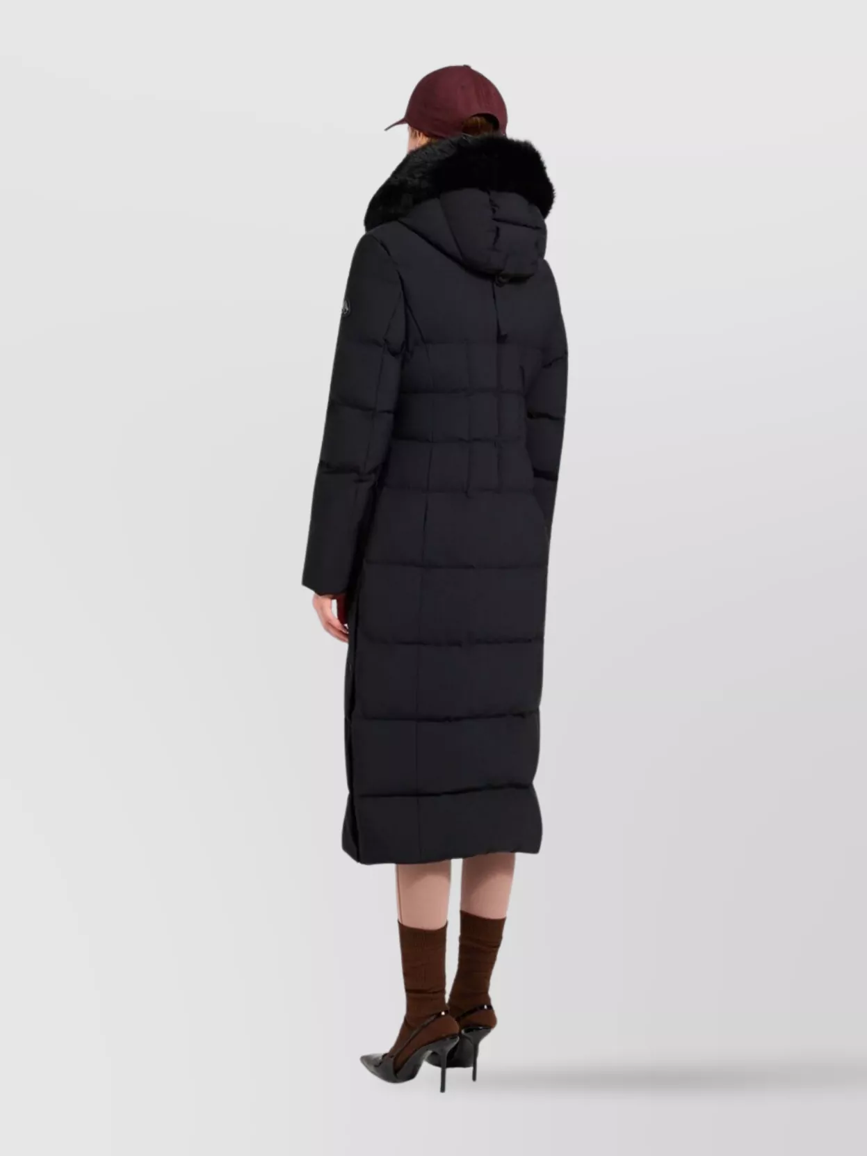 Moose Knuckles Luxe Hooded Long Quilted Parka