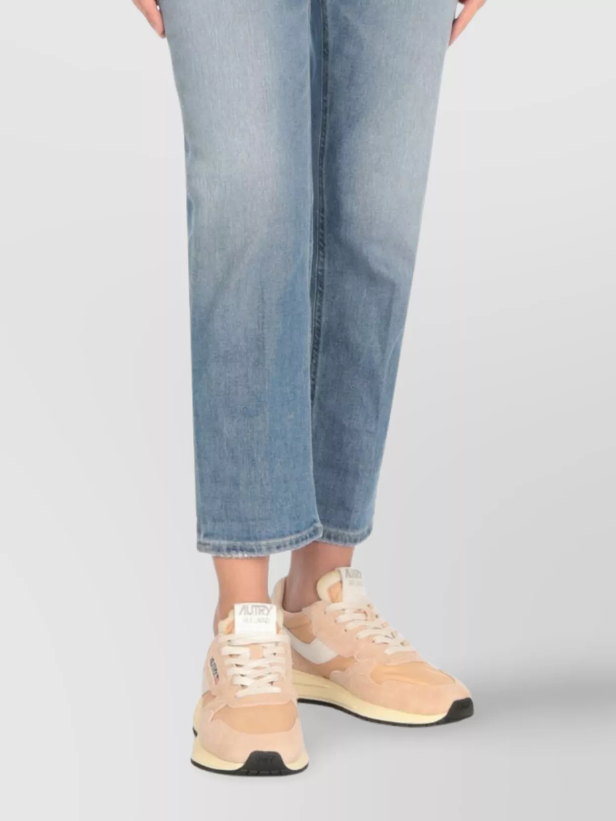 Autry Low Top Sneakers Contrasting Inserts