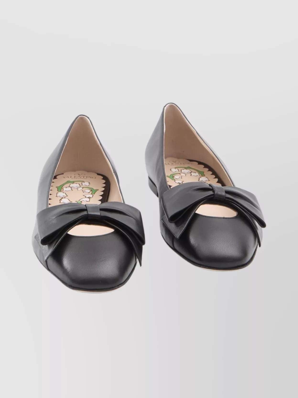 Valentino Garavani Ballerina Flats With Round Toe And Bow In Black