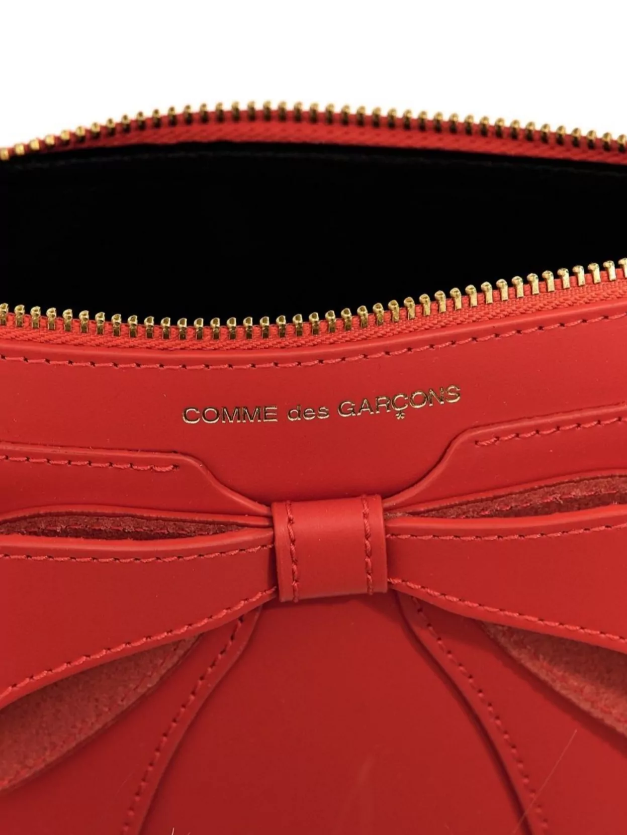 COMME DES GARÇONS BOW DETAIL OVERSIZED WALLET