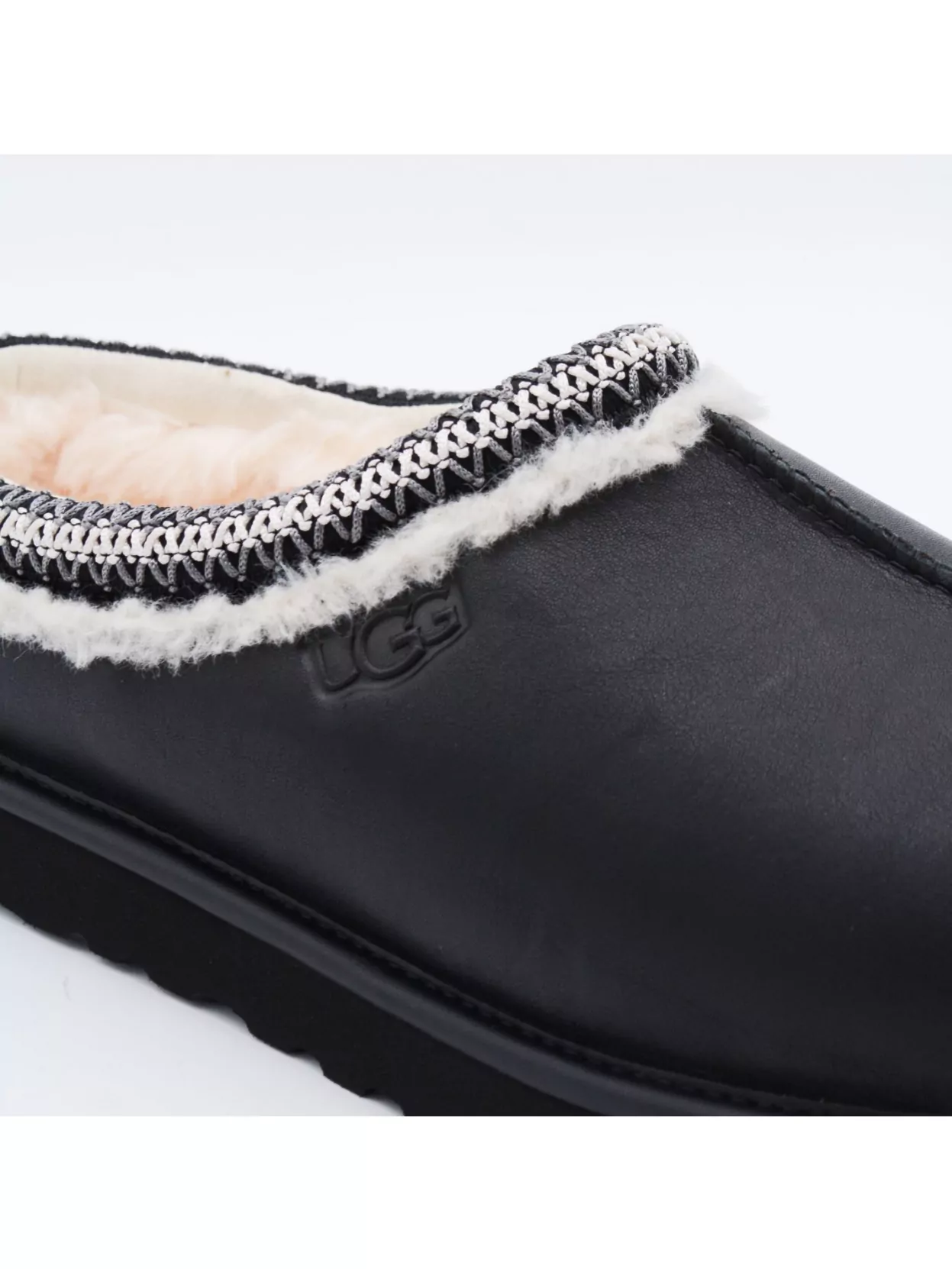 Ugg Round Toe Flat Sole Embroidered Sandals