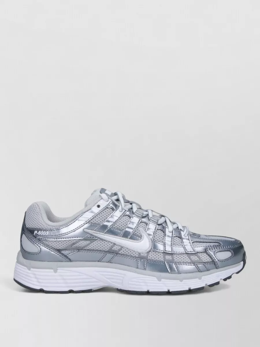 Nike Low-Top Sneakers