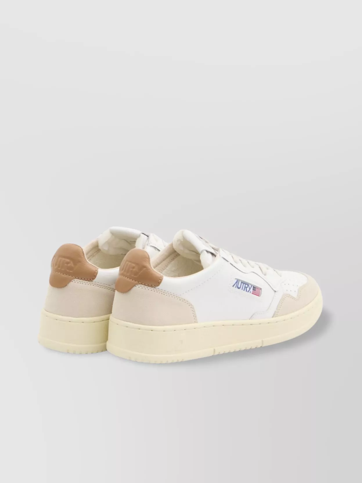 Autry Low-top Sneakers With Padded Collar And Textured Finish In White