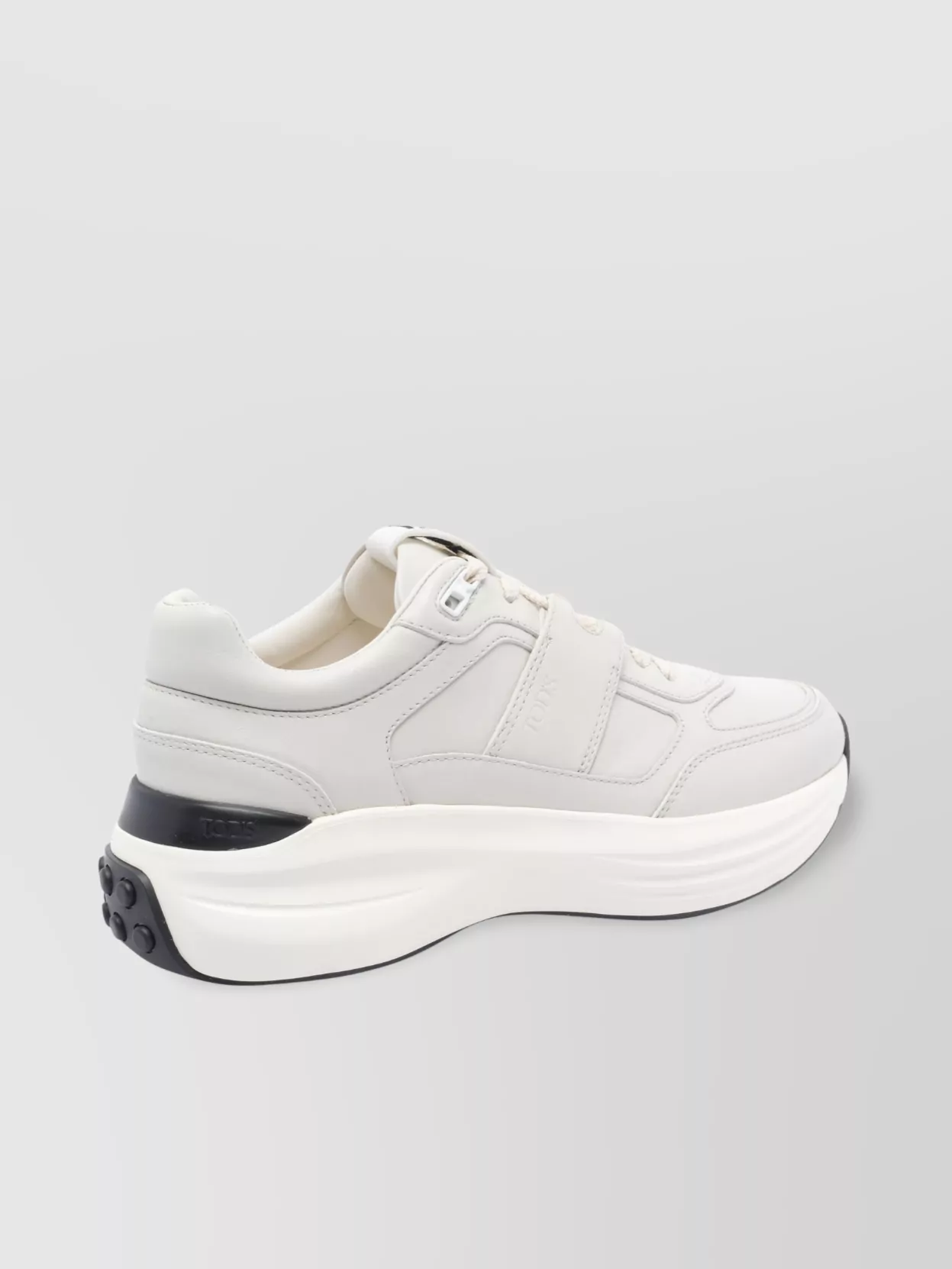 Tod's Low Top Leather Sneakers With Contrast Sole
