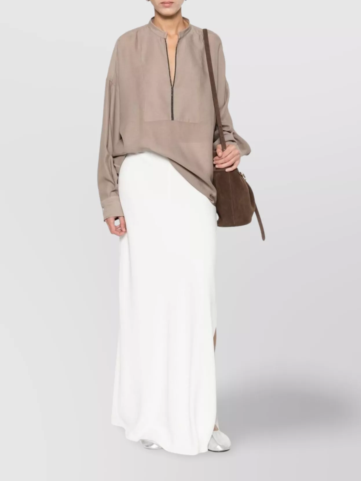 Brunello Cucinelli Relaxed Fit Blouse V Neck Detail In Brown