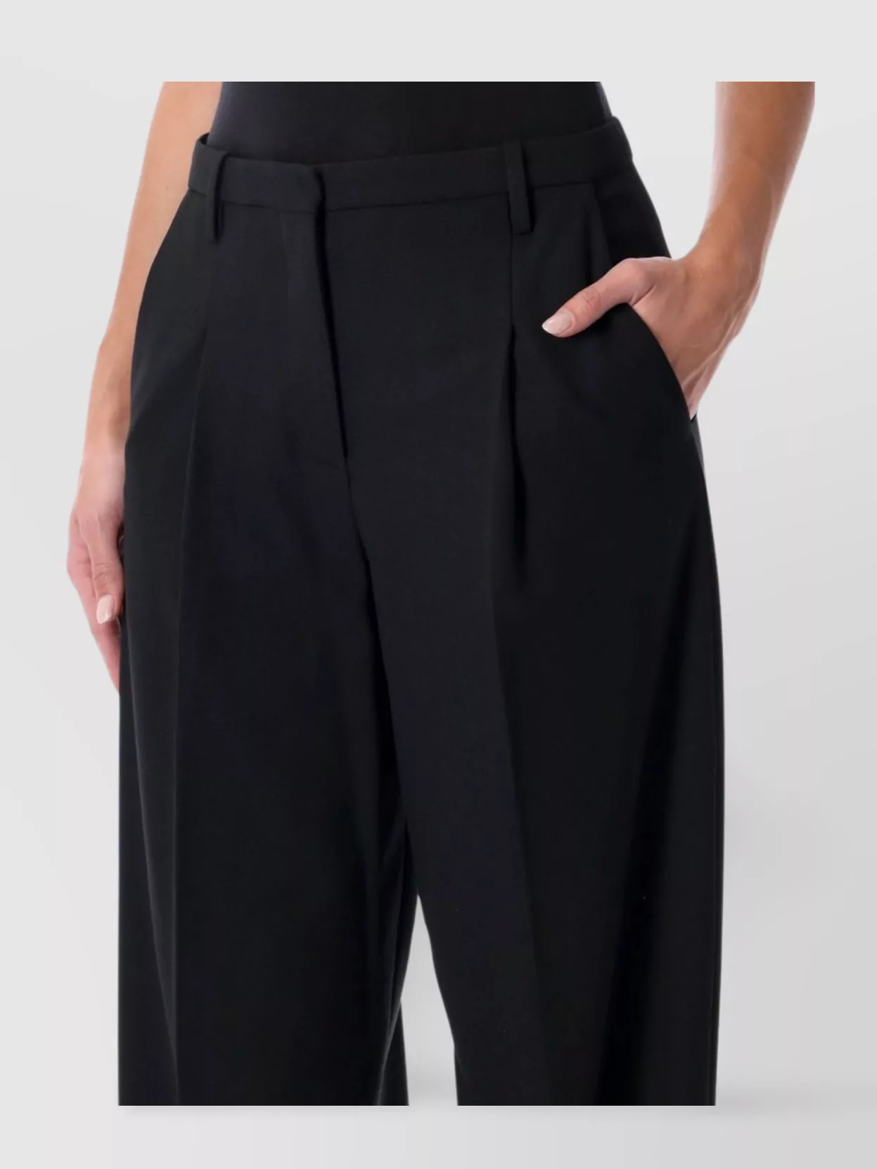 By Malene Birger Pleated Trousers With Pockets And Loops