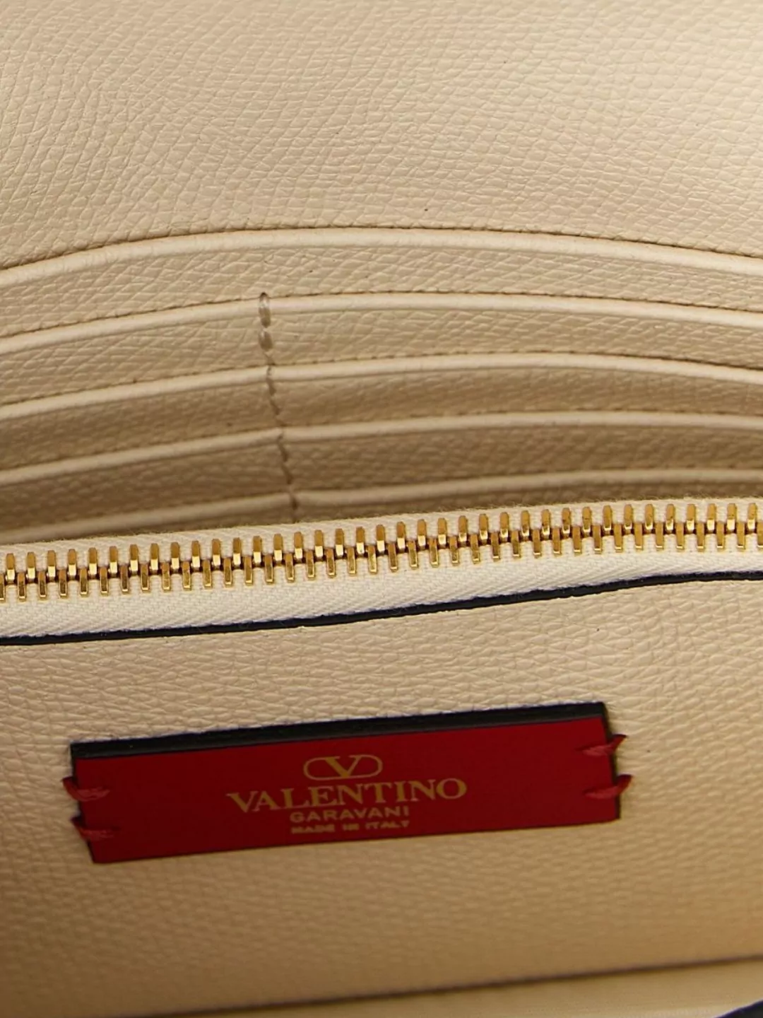 Valentino Garavani Chain Wallet Vlogo Signature Textured Leather