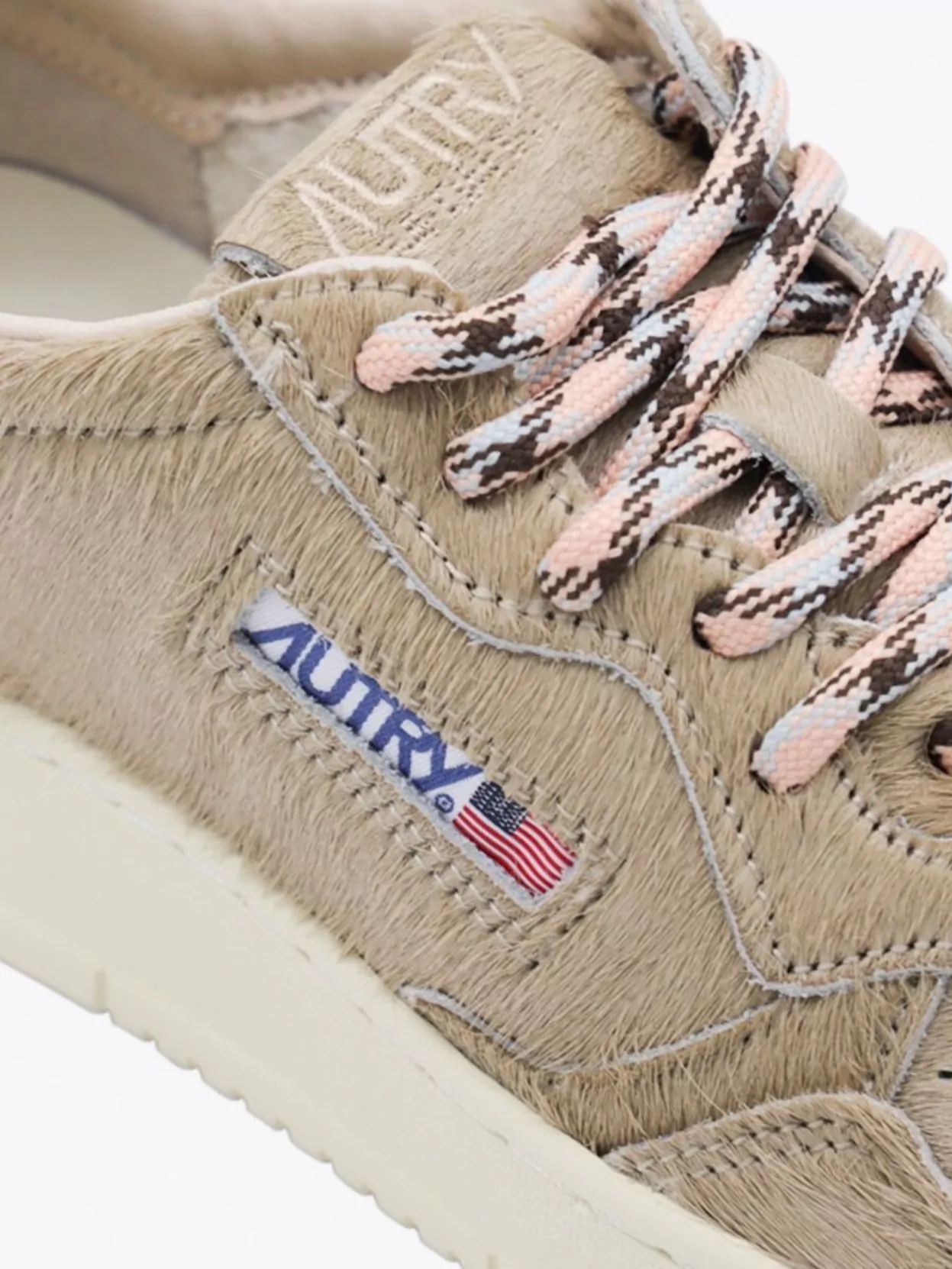 Autry Low Top Rubber Sole Sneakers In Neutral