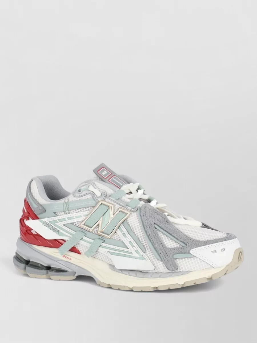 New Balance Low-Top Sneakers
