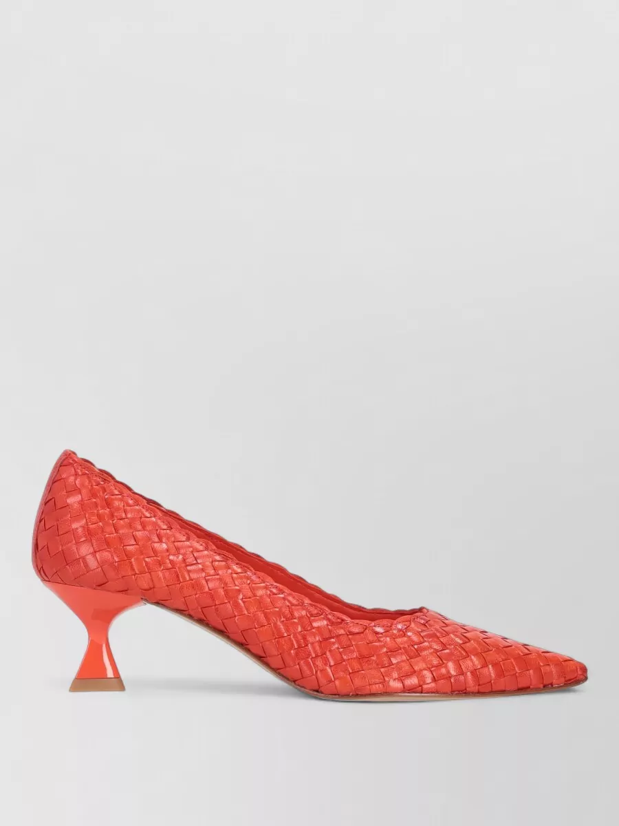 La Rose Leather Pumps