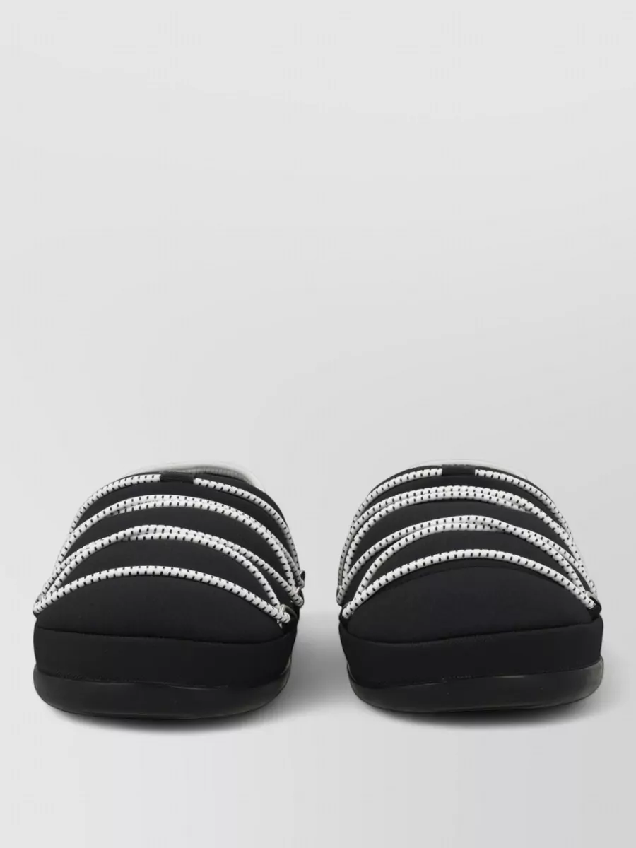 Moon Boot slides