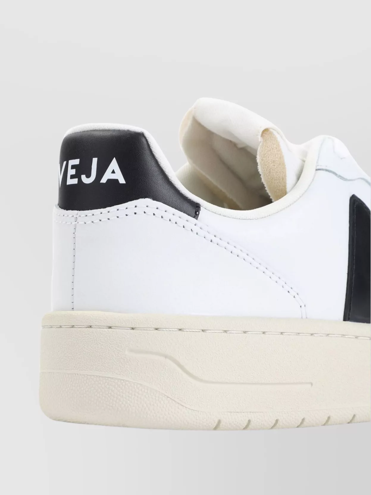 Veja Leather Sneakers With Contrast Heel Tab