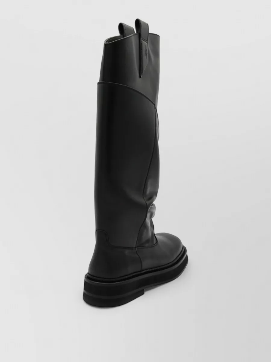 Attico Stylish Flat Ankle Boots With Pull Tabs In Black