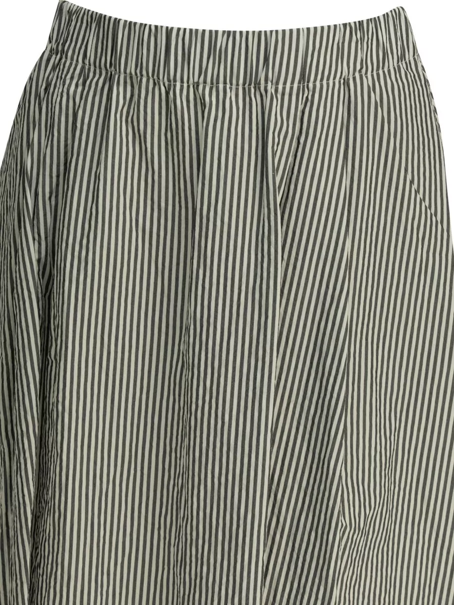 Apuntob Pleated Skirt