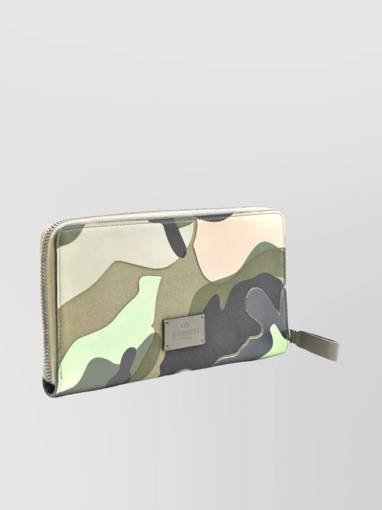 Valentino Garavani Camouflage Pattern Rectangular Shape Purses & Cardholders