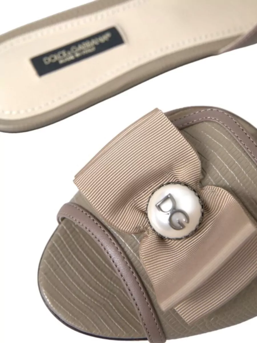 Dolce&Gabbana Leather Pearl Embellished Slides
