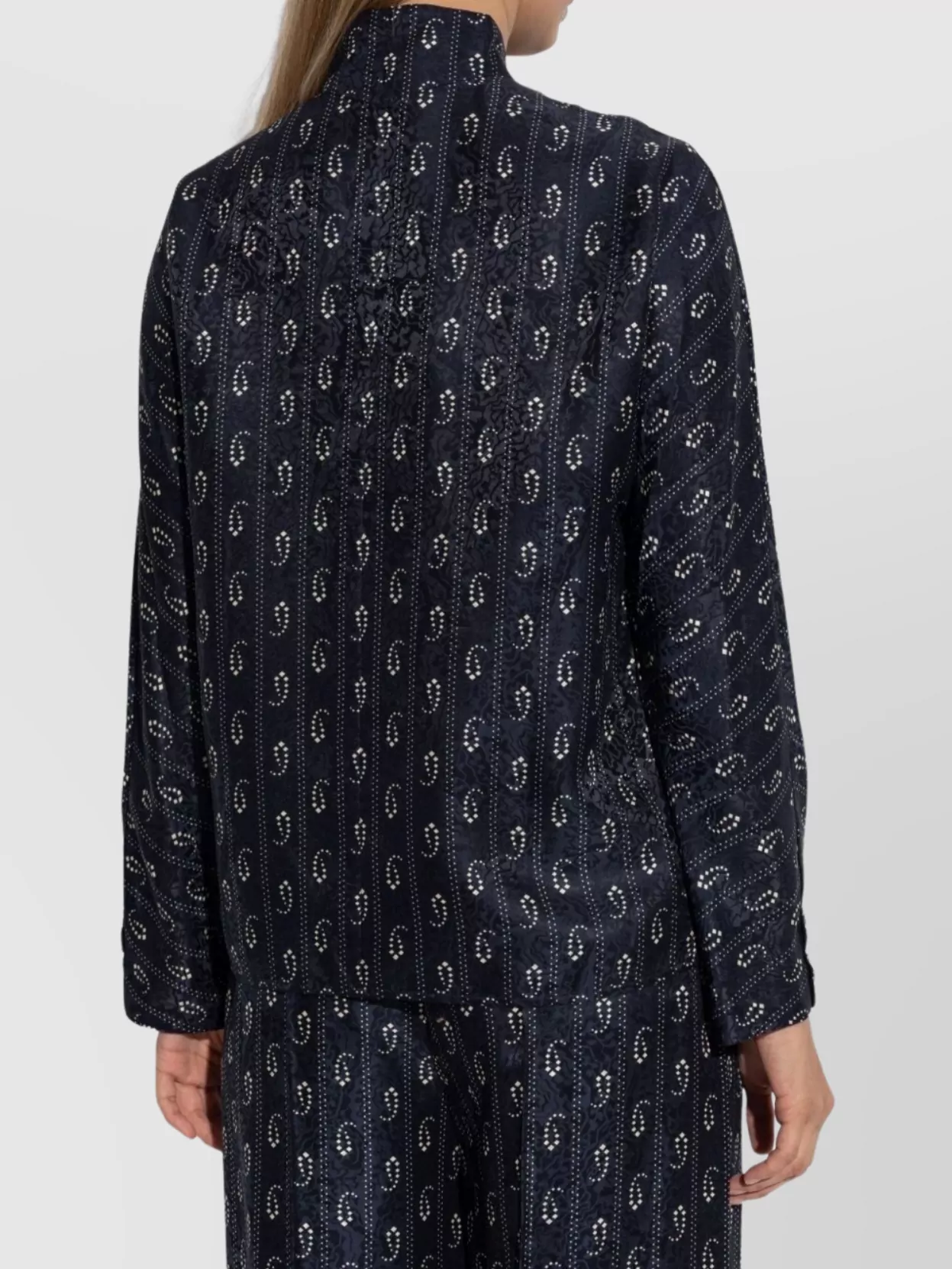 Tory Burch Relaxed Fit Paisley Print High Neck Sweater In Blue
