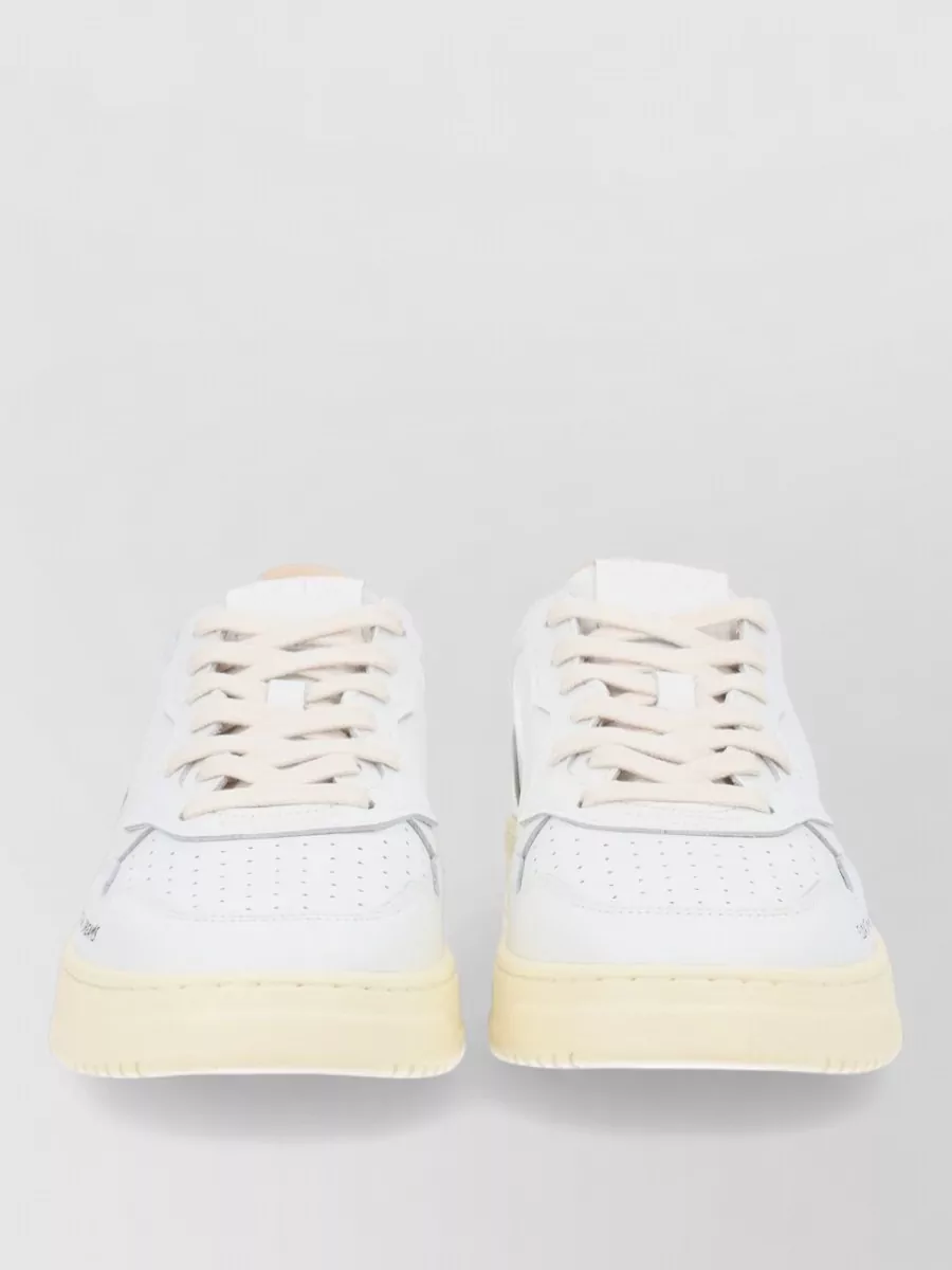 Autry leather low-top sneakers