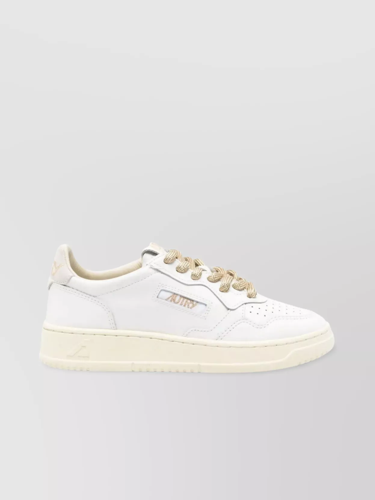 Autry Medalist Low Sneakers In White Leather And Suede Heel Tab In White
