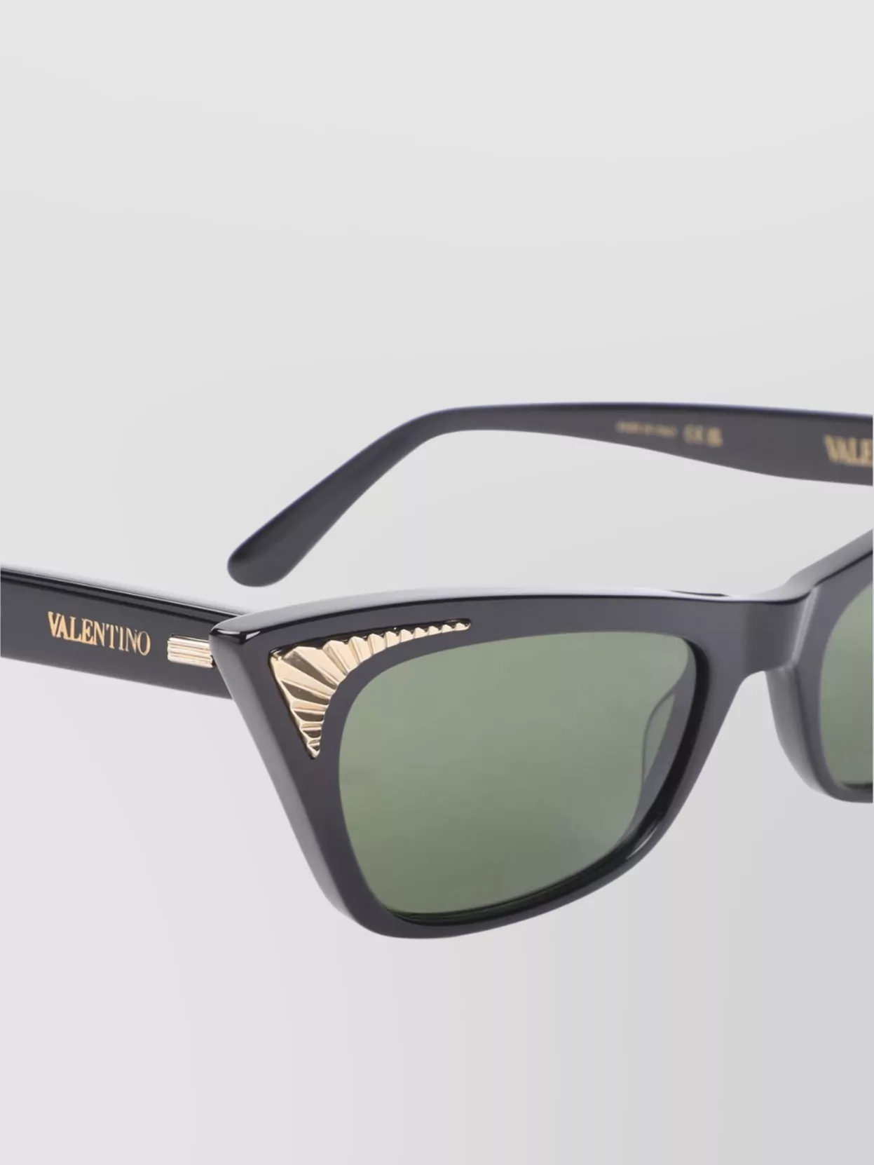 Valentino Garavani Acetate Sunglasses With Cat-Eye Squared Design