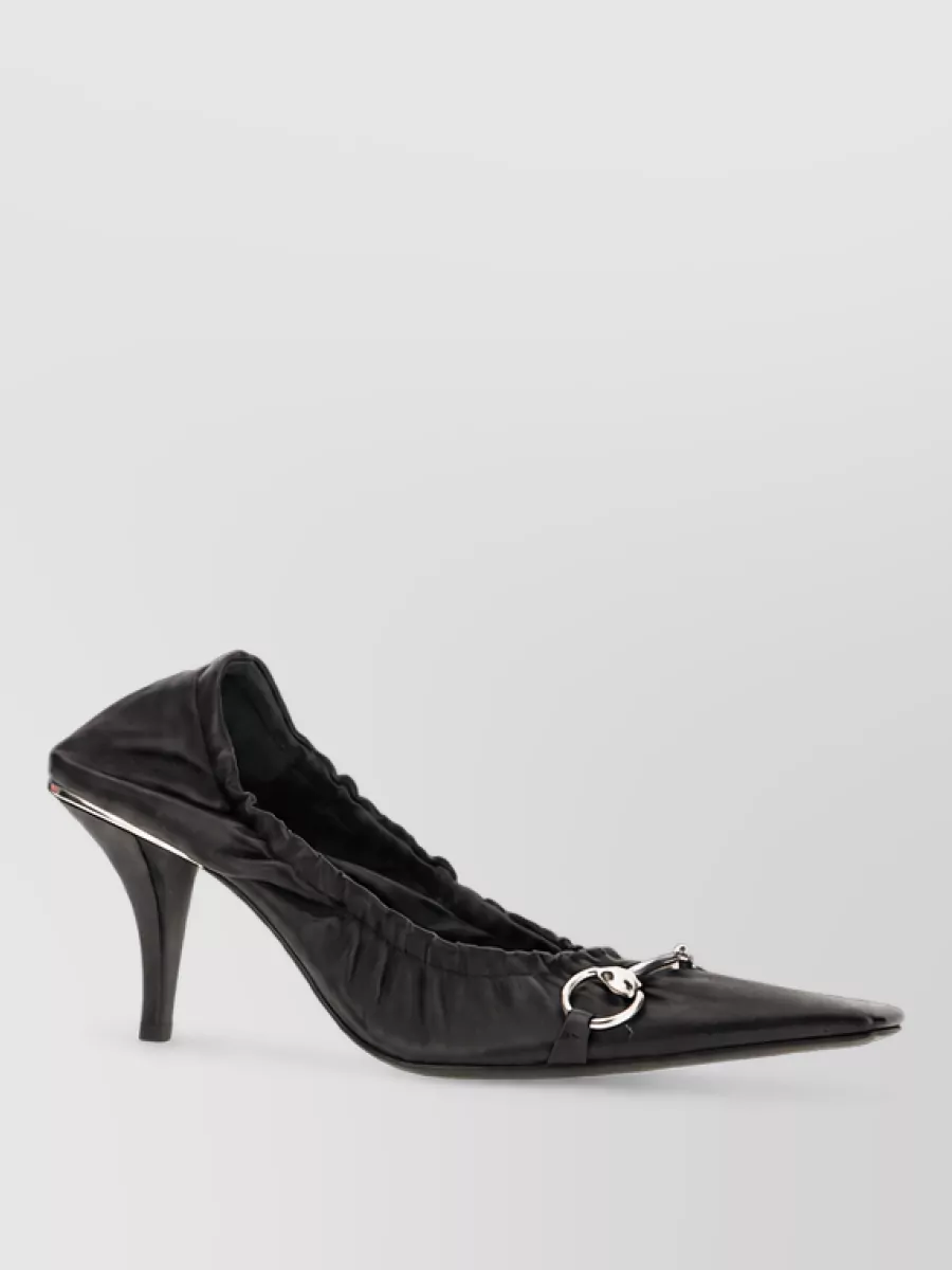 Gucci Leather pumps