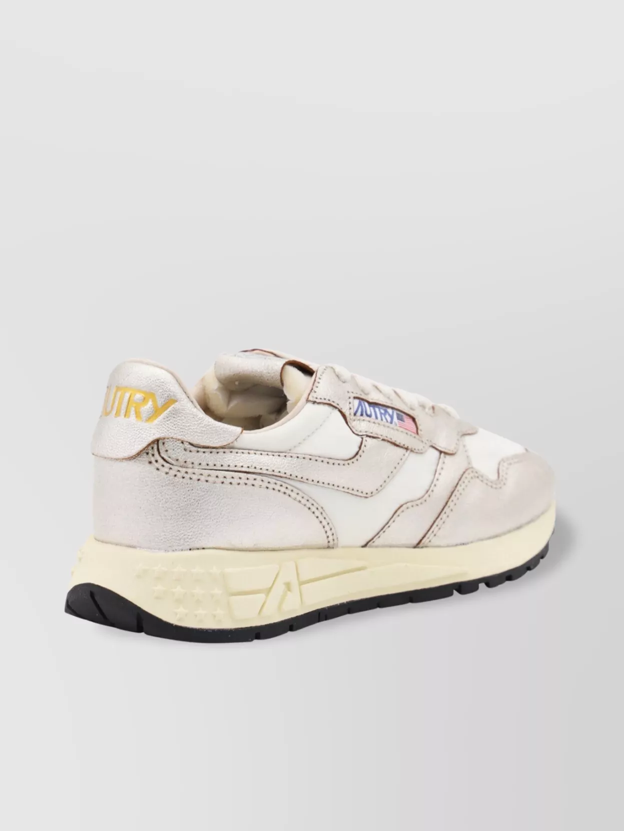 Autry Low Top Silhouette Sneakers With Contrast Sole In White