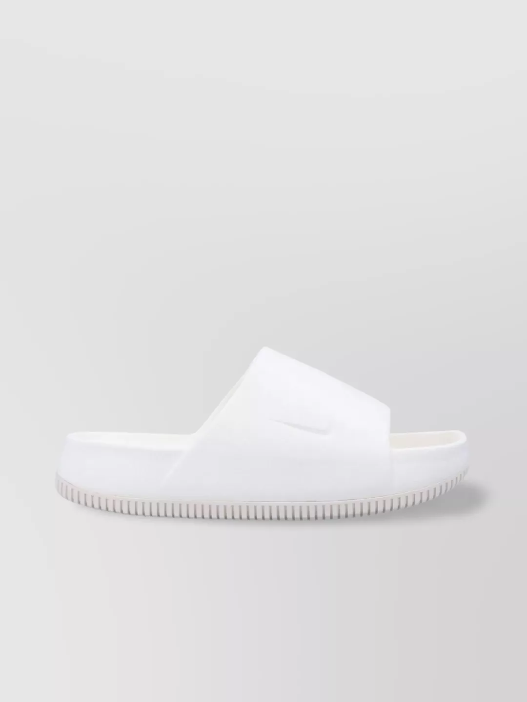 Nike Serene Contoured Lightweight Slides In White
