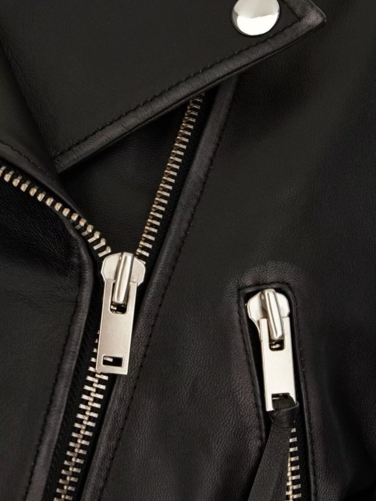 Weekend Max Mara Short-cut Leather Jacket Tonal Belt In Black