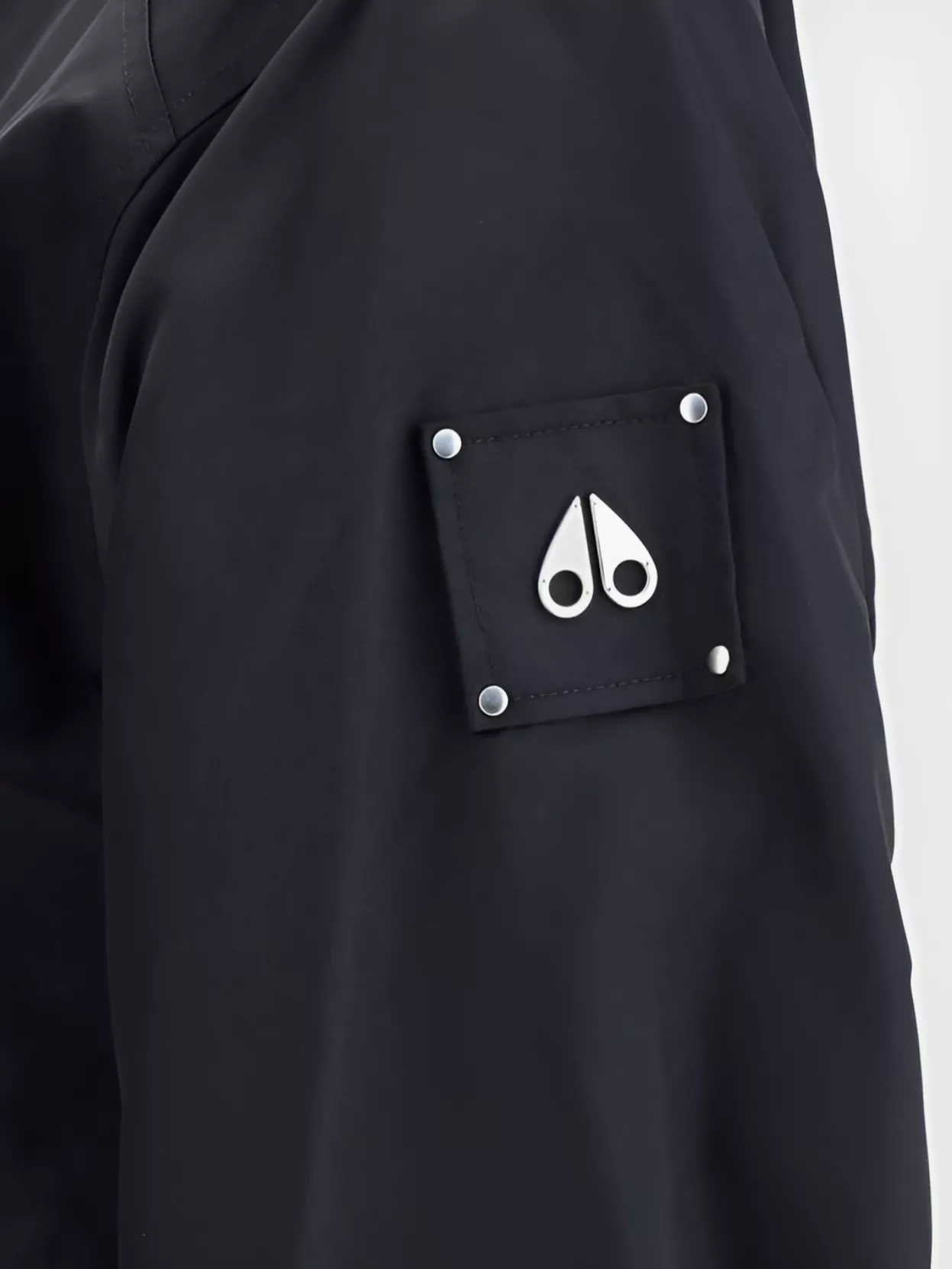 Moose Knuckles Cropped Sleeve Ribbed Jacket For Urban Sophistication
