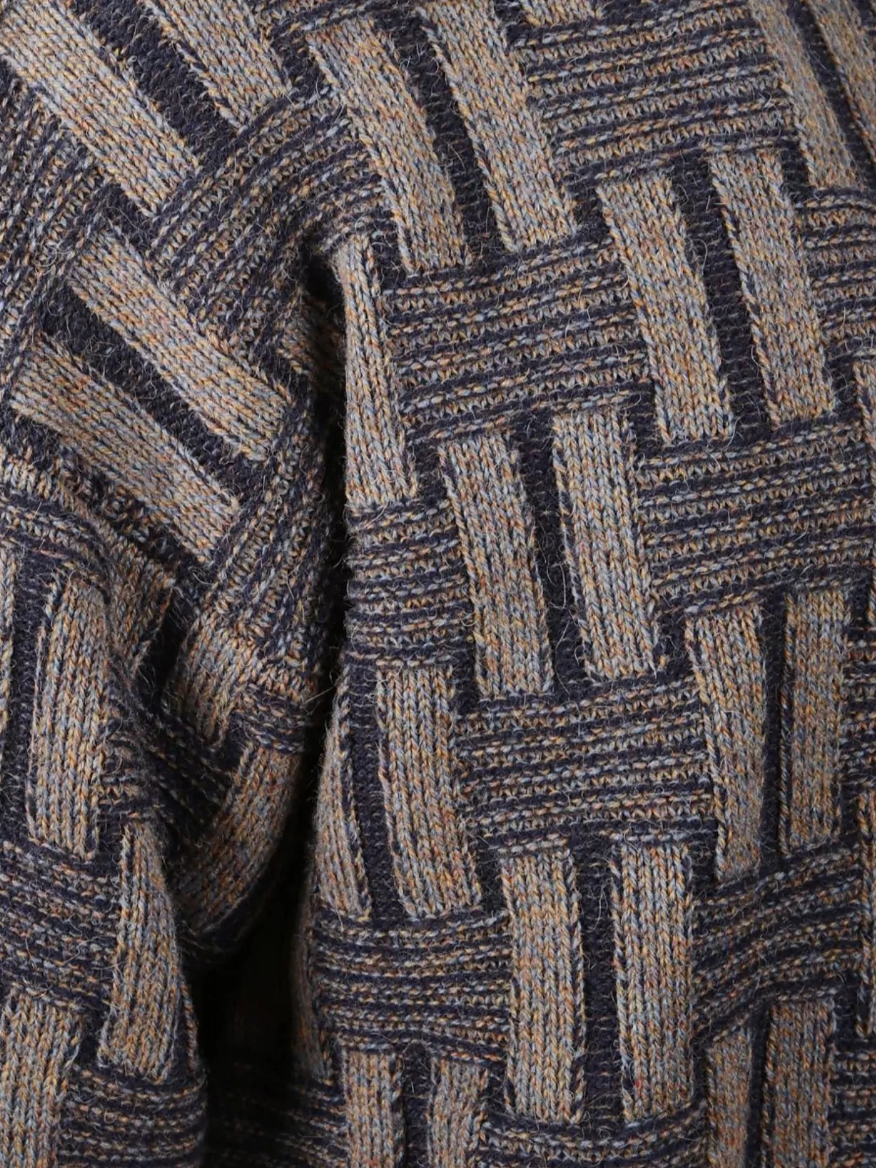 Giorgio Armani Textured Crew Neck Knit Sweater