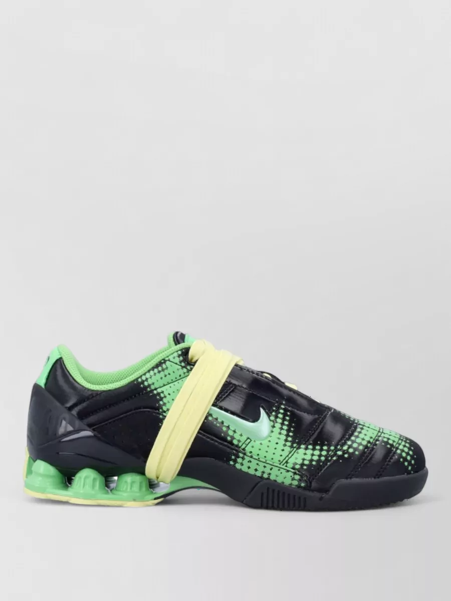 Nike Low-Top Sneakers
