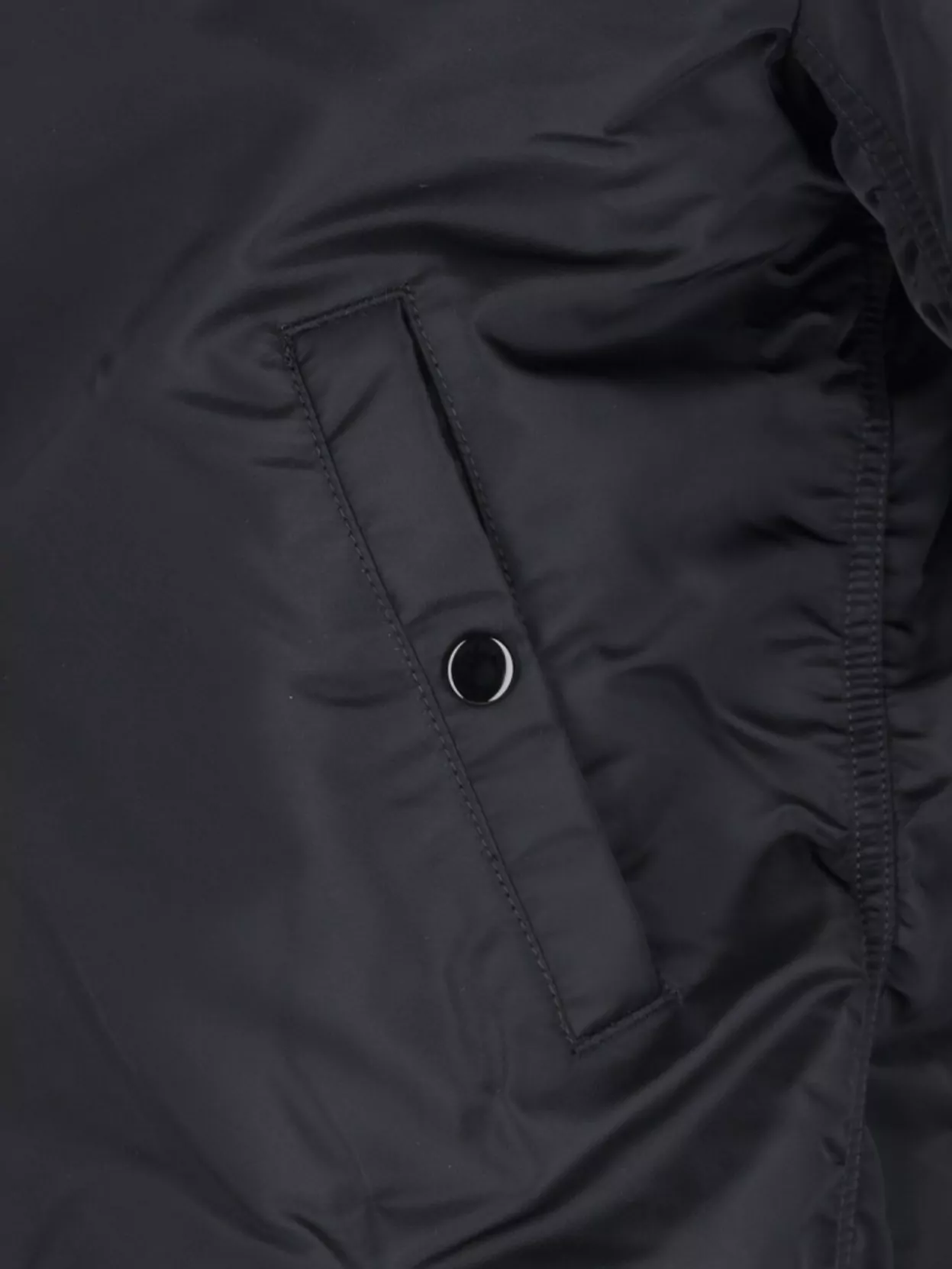 Alpha Industries Relaxed Fit Jacket Featuring Multiple Pockets