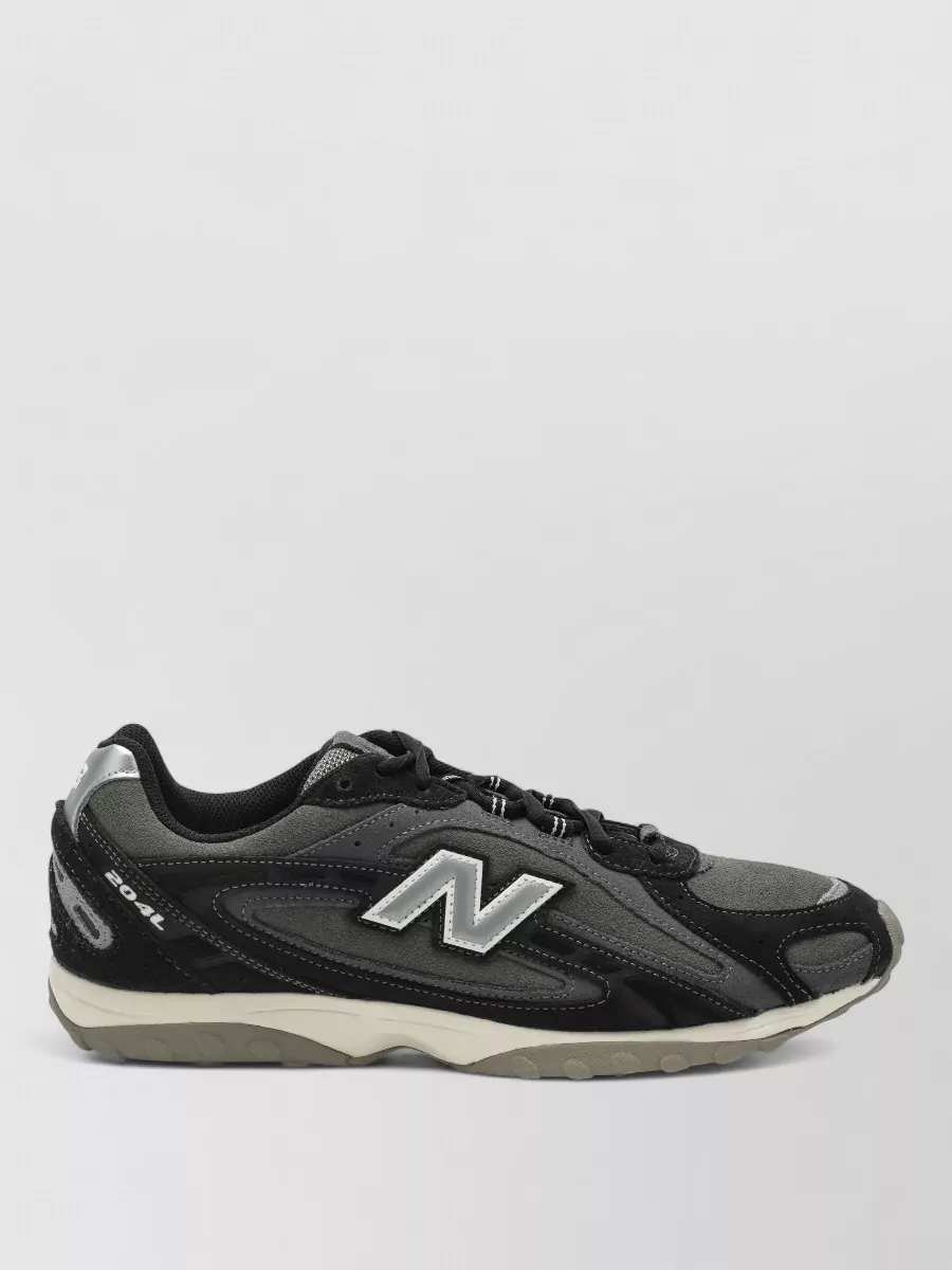 New Balance suede leather low-top sneakers