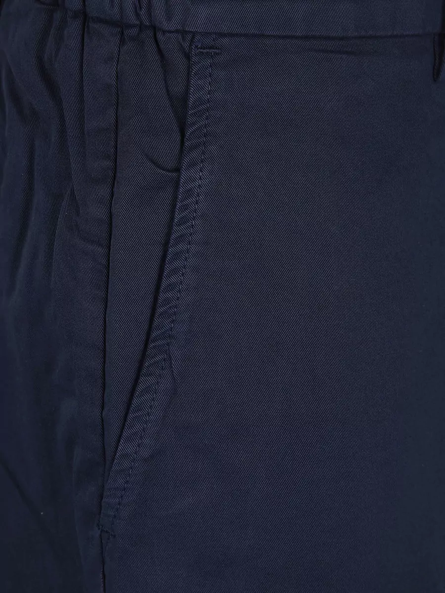 Eleventy Knee-Length Chino Shorts