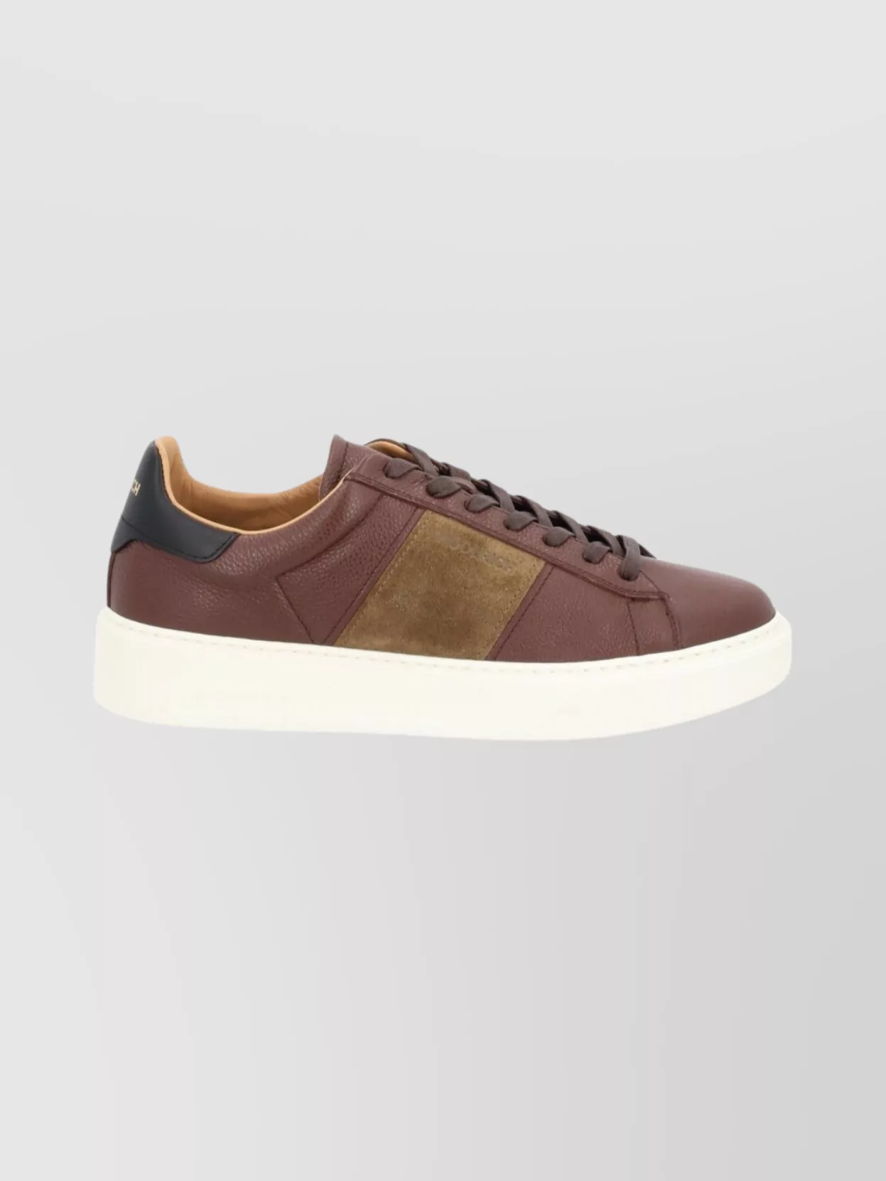 Woolrich Low-Top Sneakers Featuring Contrasting Sole