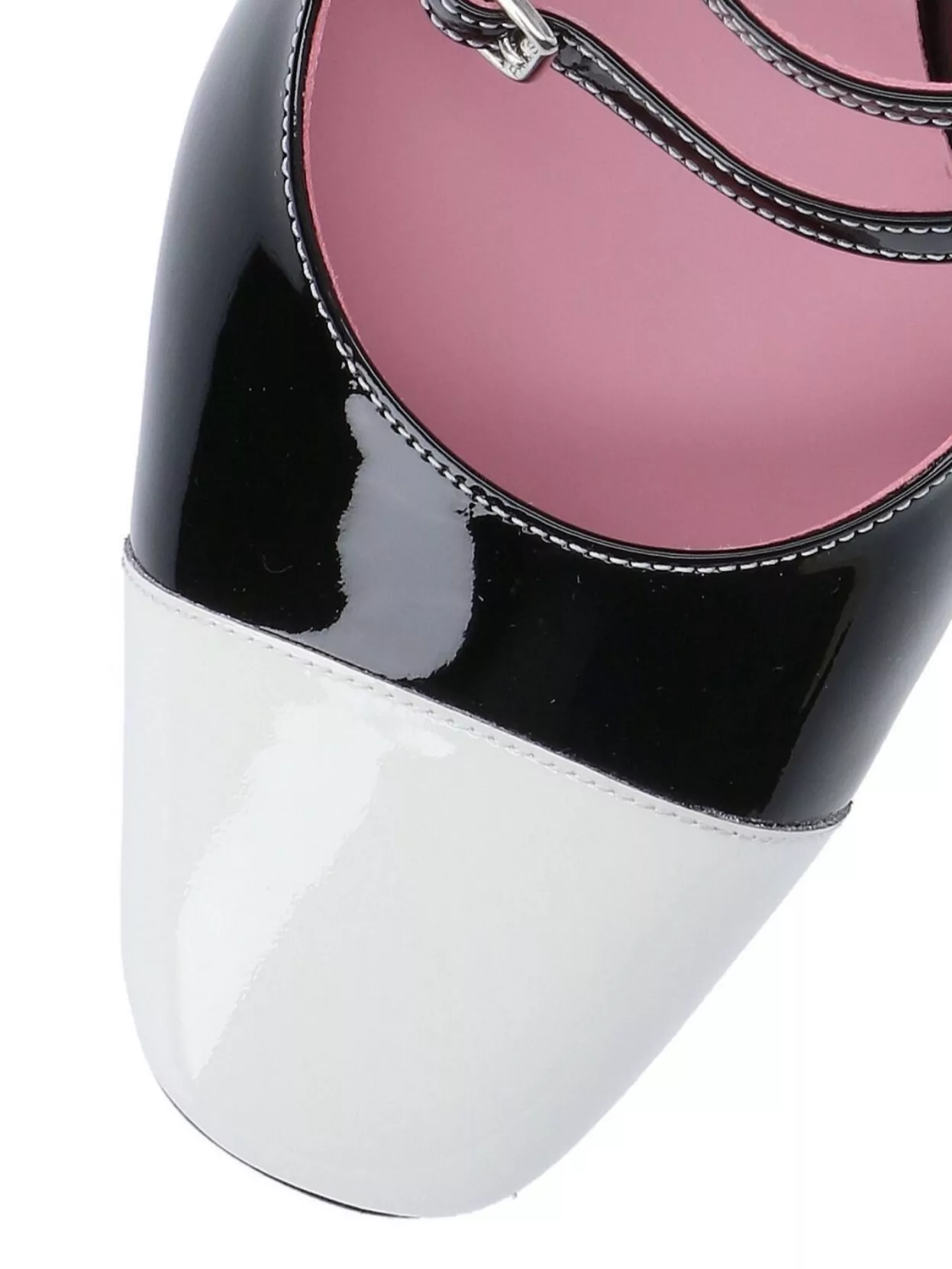 Carel Chunky Heel Slingback Round Toe Pump