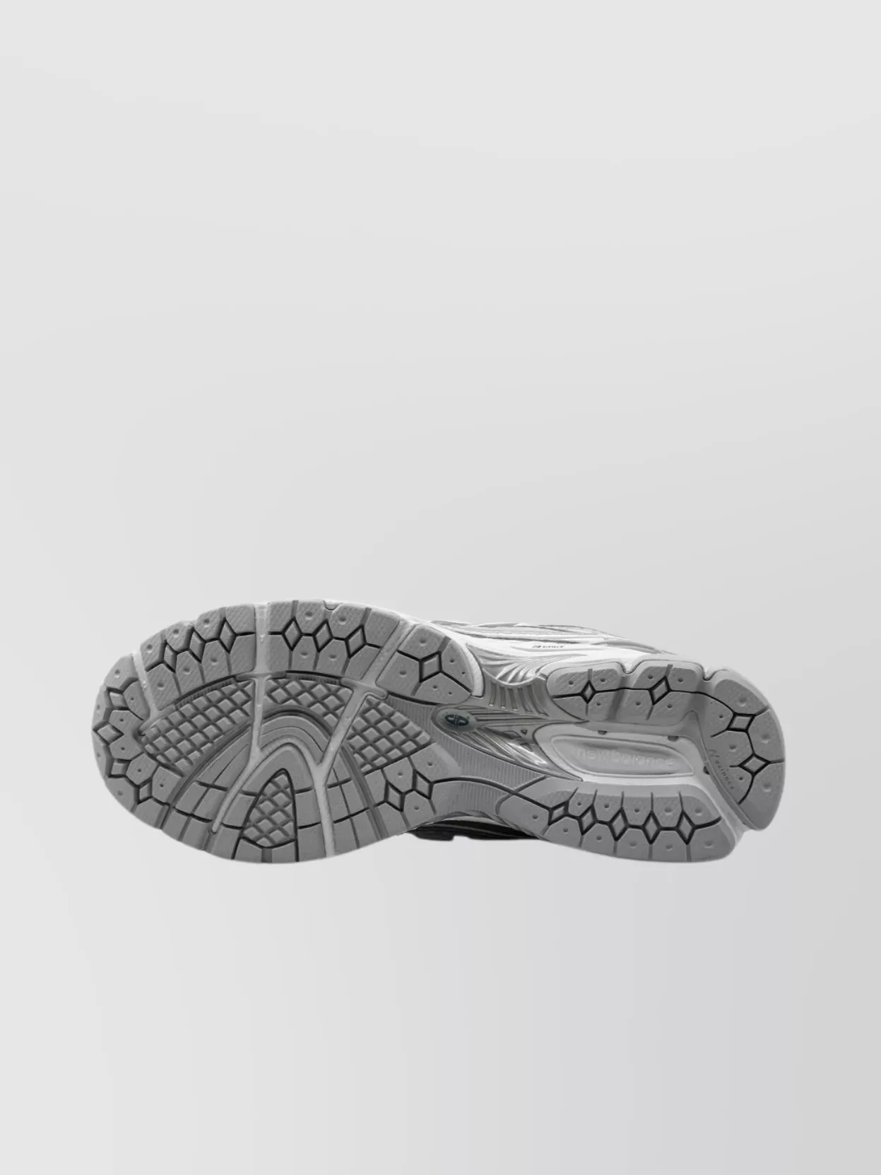 New Balance Mesh Panelled Round Toe Sneakers