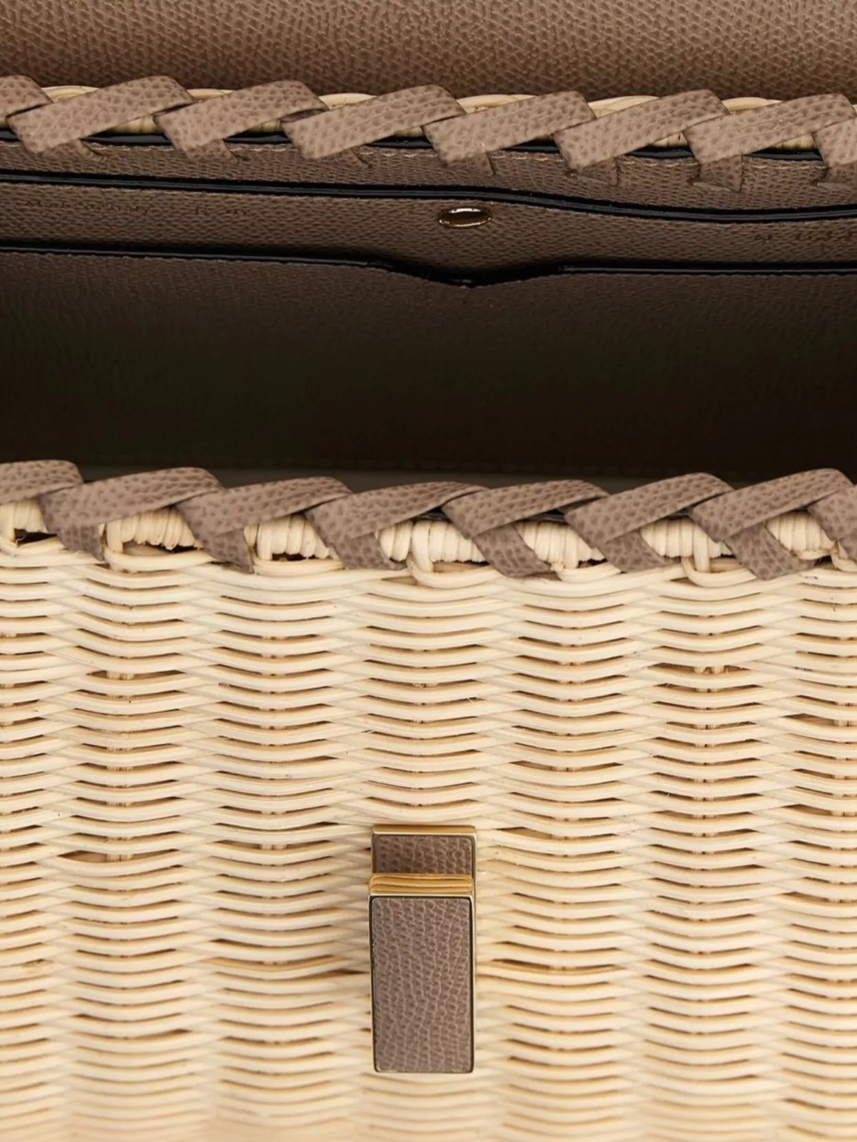Valextra Medium Handbag Featuring Woven Texture