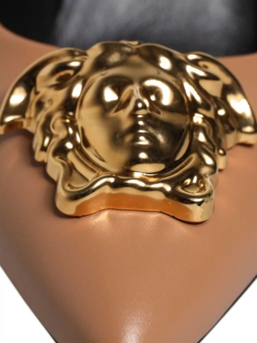 Versace Leather Logo-Plaque Pumps
