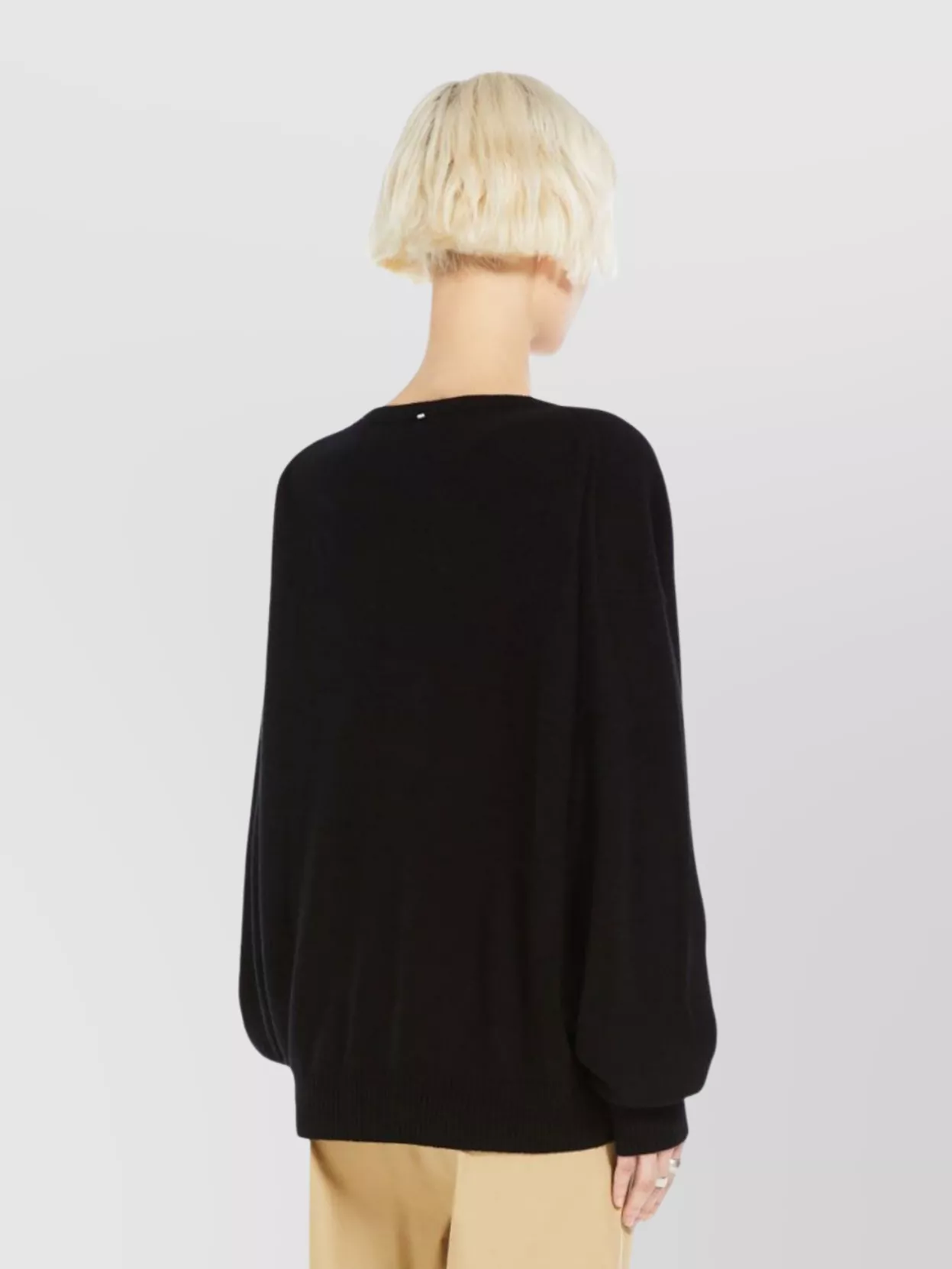 Sportmax V-Neckline Knitwear With Ribbed Cuffs