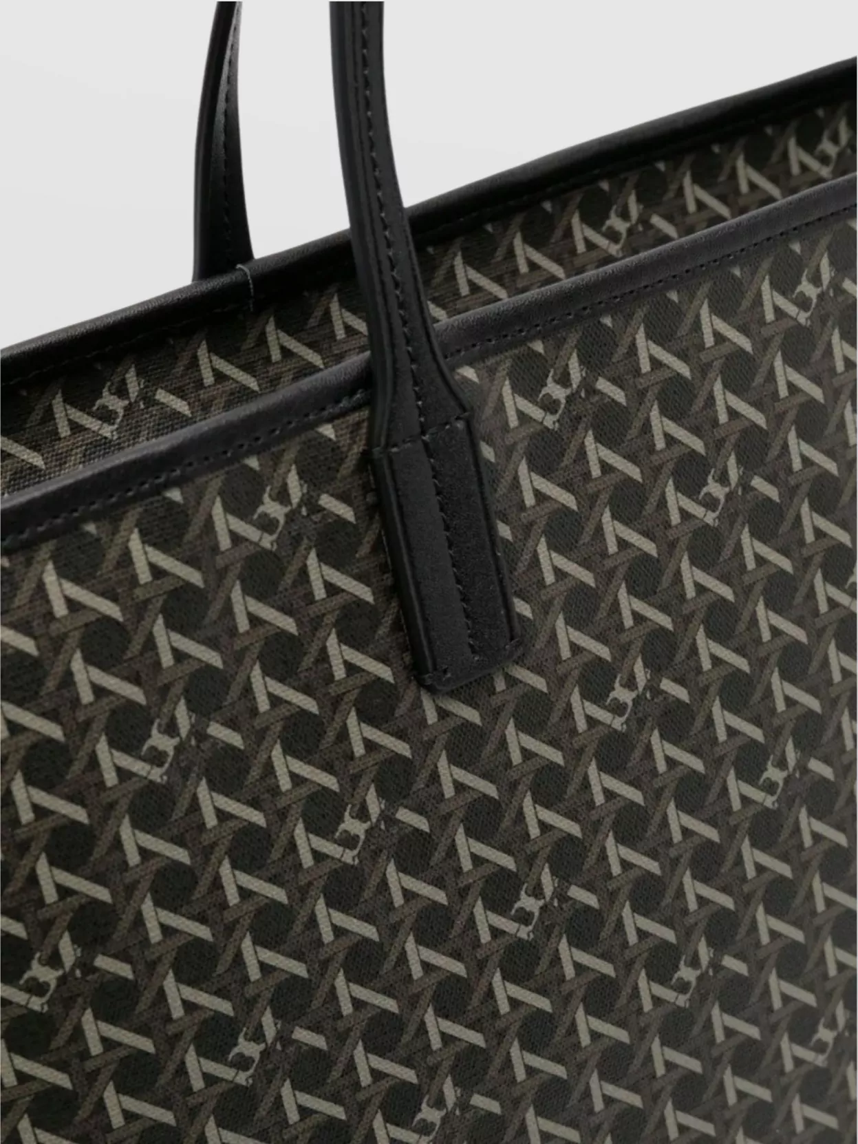 Tory Burch Zippered Shopper In Leather Finish