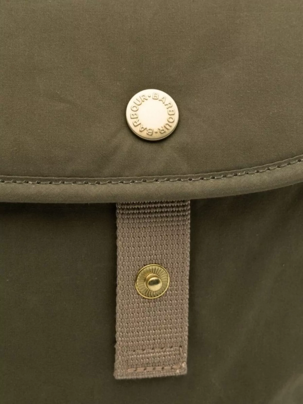 Barbour Shoulder Bag With Adjustable Strap And Front Pockets In Green