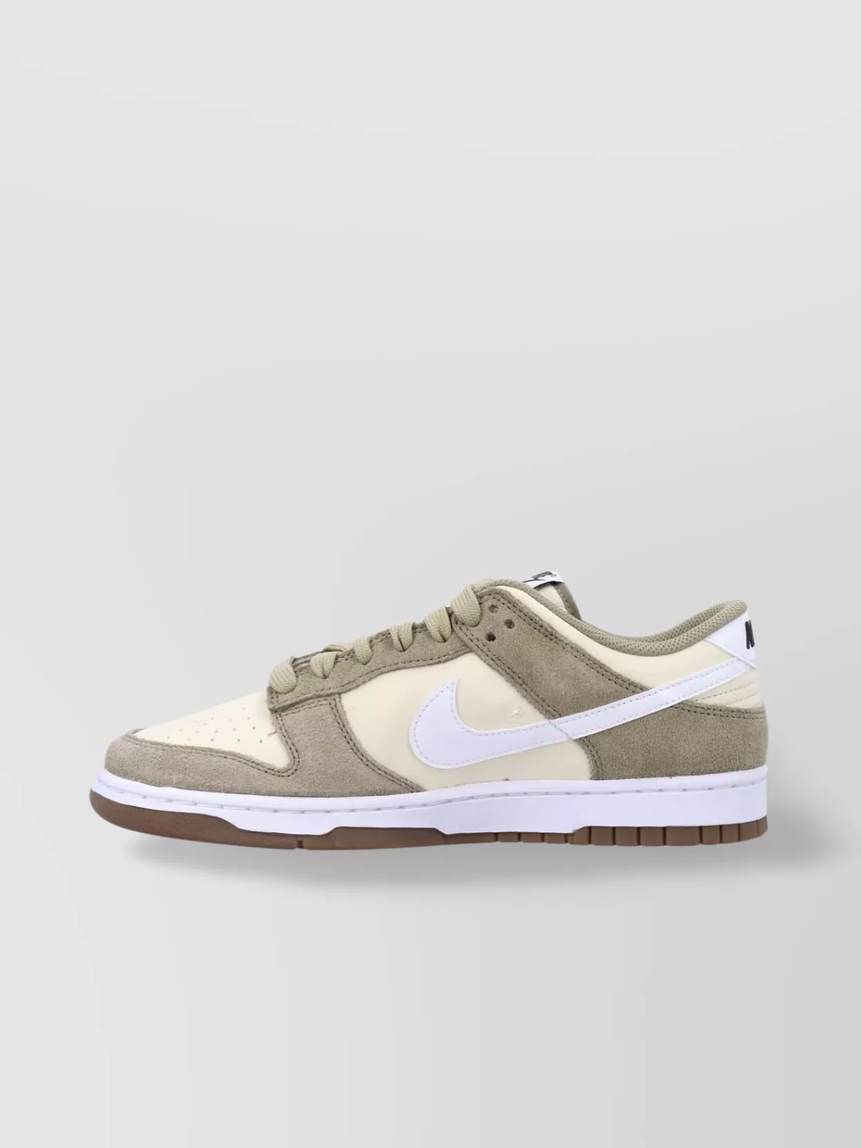 Nike Low Retro Se Sneakers