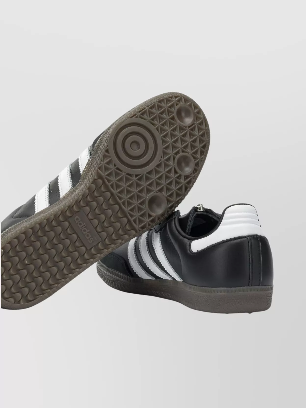 Adidas Originals Samba Low-Top Sneakers Featuring Rubber Sole
