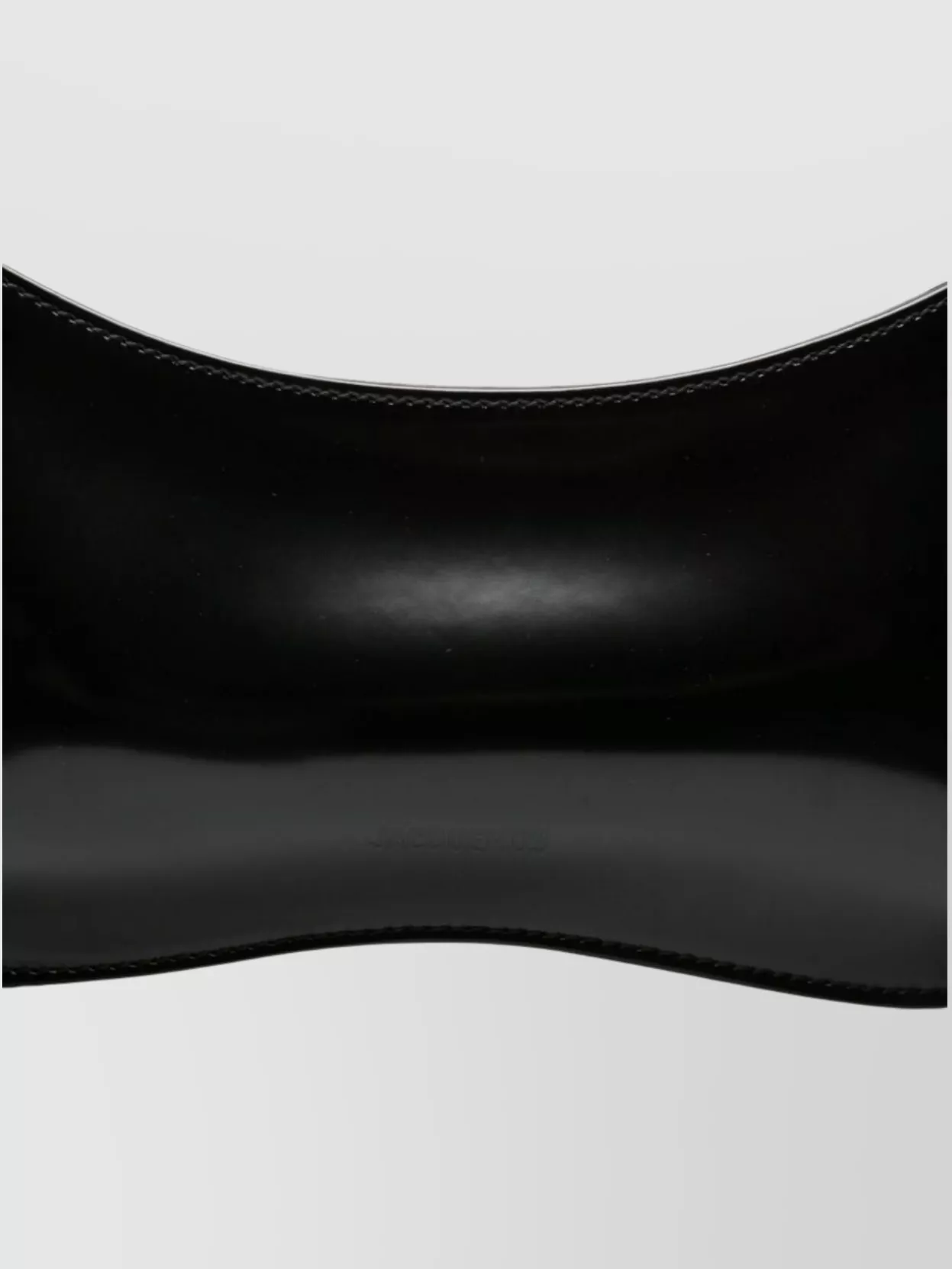Jacquemus Versatile Shoulder Bag Adjustable Strap Smooth Finish